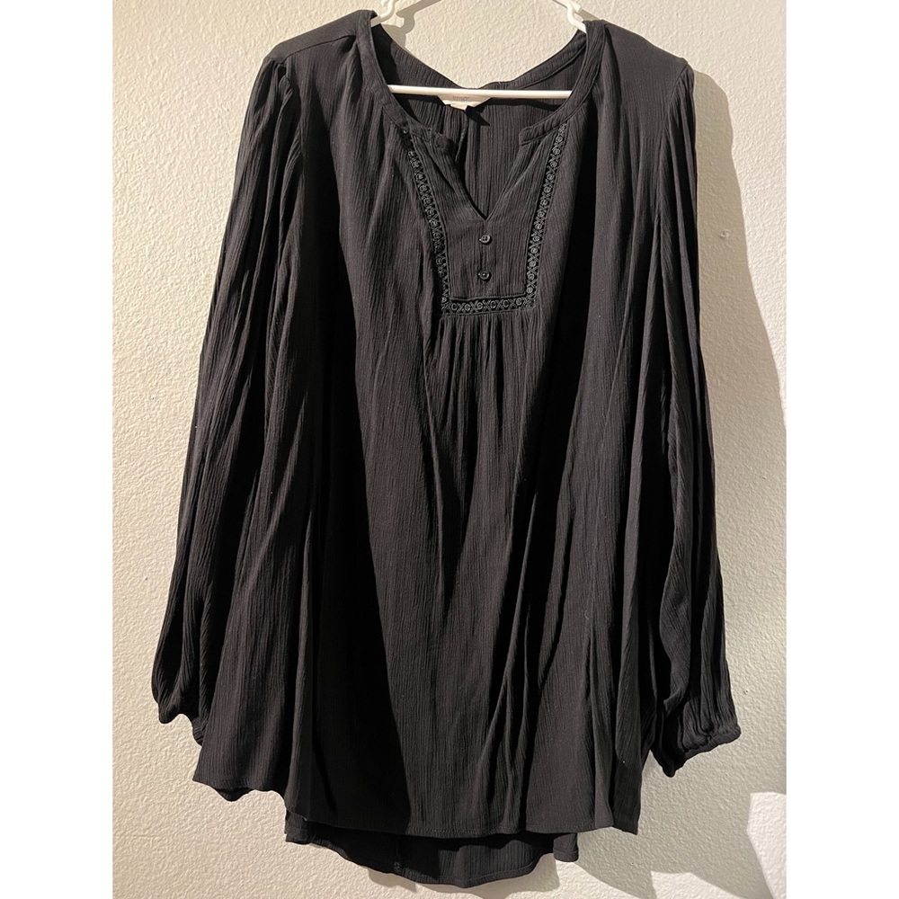 ‼️PRE-OWNED‼️ Women’s black blouse